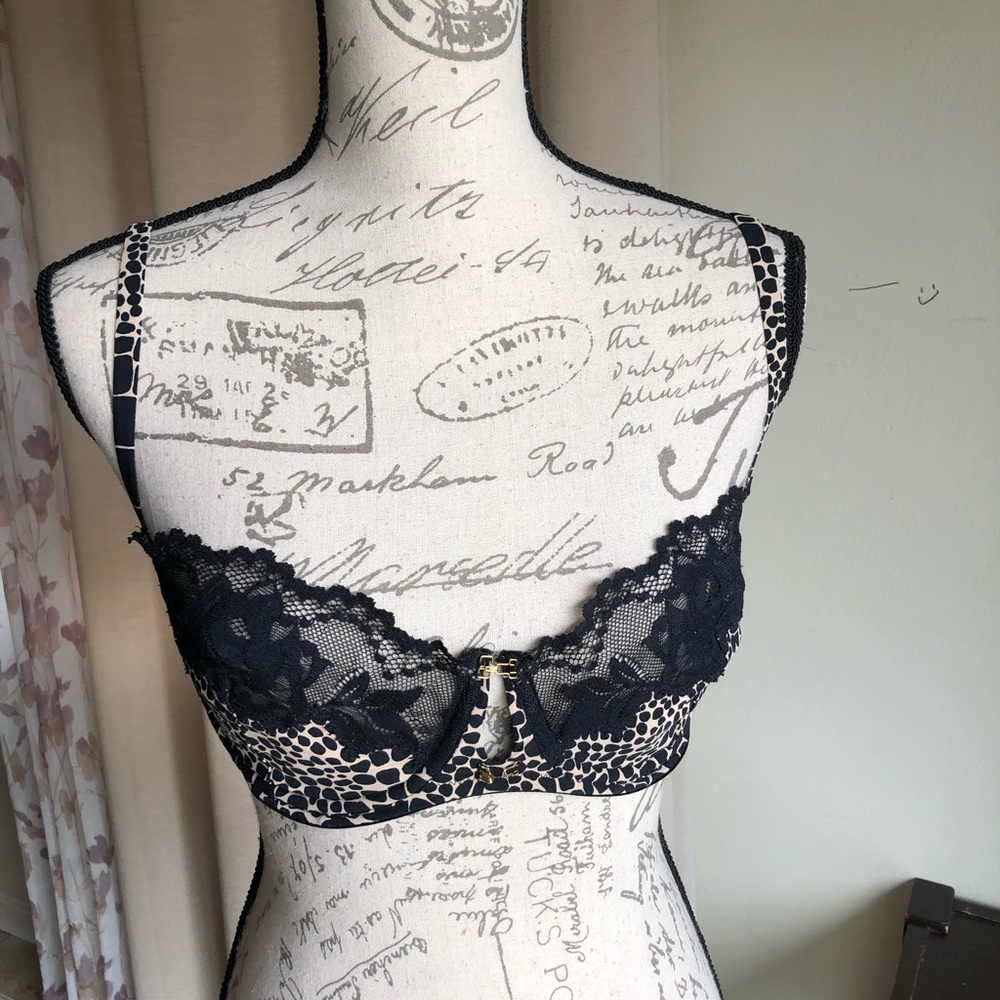 Victoria’s Secret bra